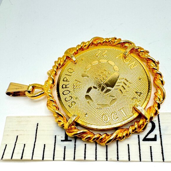 Vintage Gold Tone Scorpio Scorpion Zodiac Medal 2" Pendant - Picture 6 of 7